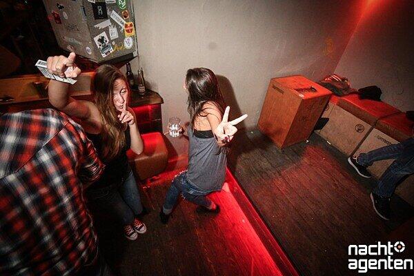 Die besten Party-Bilder vom Sonntag. Hier im Yib Yab.