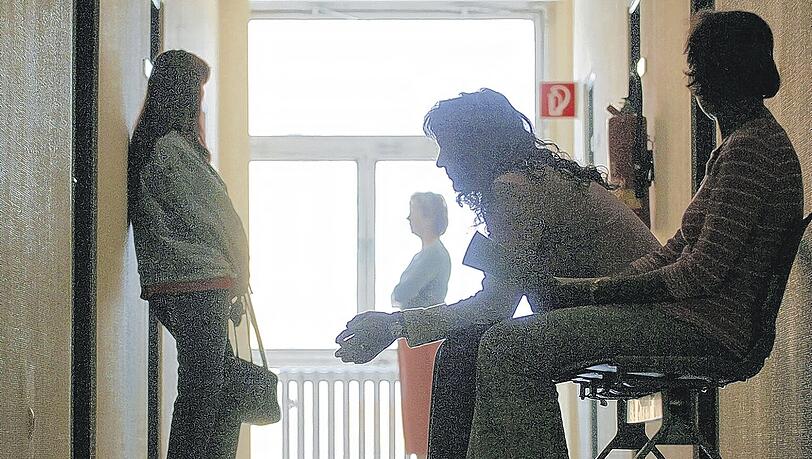 Das Programm hilft Langzeitarbeitslosen bei der Jobsuche. Das Programm hilft Langzeitarbeitslosen bei der Jobsuche.