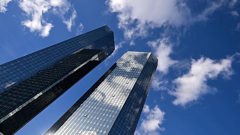 Die Deutsche Bank treibt die Digitalisierung ihres Privatkundengesch&auml;fts voran. (Archivbild)