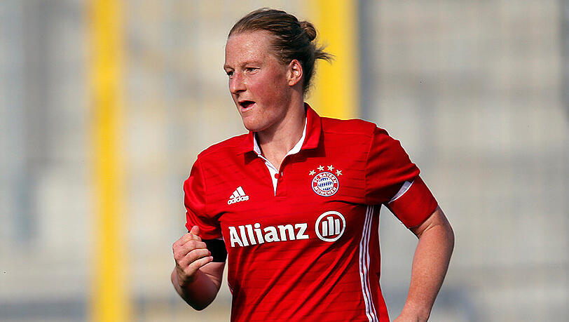Melanie Behringer kam im Sommer 2014 vom 1. FFC Frankfurt zum FC Bayern. Melanie Behringer kam im Sommer 2014 vom 1. FFC Frankfurt zum FC Bayern.