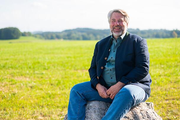 Schauspieler Dieter Fischer gilt als echter Traktor-Experte: Ganze 14 Modelle gehören zu seiner Sammlung. Schauspieler Dieter Fischer gilt als echter Traktor-Experte: Ganze 14 Modelle gehören zu seiner Sammlung.