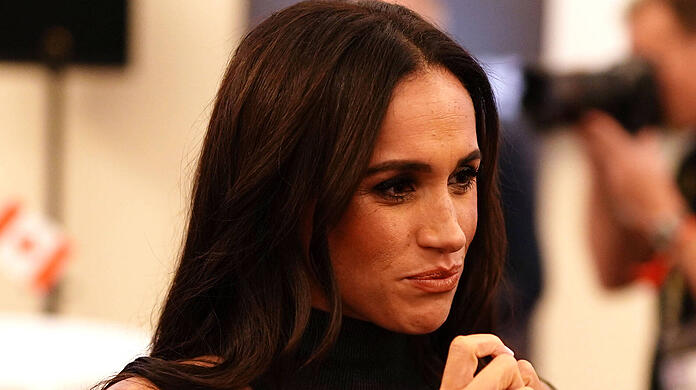 Herzogin Meghan will nicht länger von der britischen Königsfamilie auf sich "herumtrampeln" lassen.