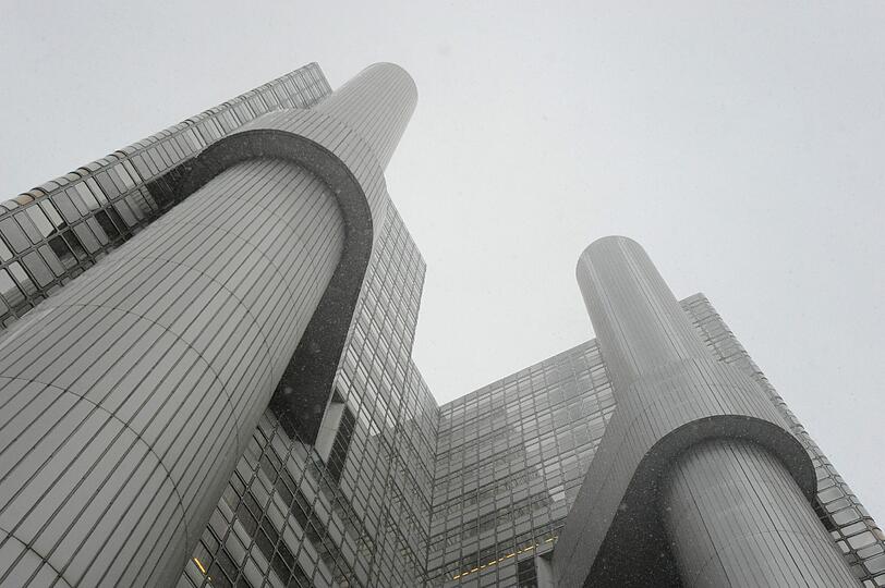 Kahlschlag bei der Hypovereinsbank! 240 Filialen betroffen, 1500 Mitarbeiter müssen gehen. Bayern ist am meisten betroffen.
