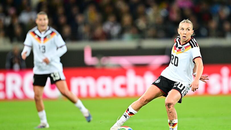 F&uuml;r die K&ouml;niglichen am Ball: Nationalspielerin Elisa Sen&szlig; ist auch bei Real Madrid gesetzt. (Archivbild)