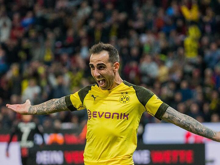 Paco Alcácer bleibt dem BVB bis 2023 erhalten.