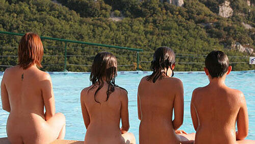 Nacktheit ist im Urlaub nicht jedermans Sache. Nacktheit ist im Urlaub nicht jedermans Sache.