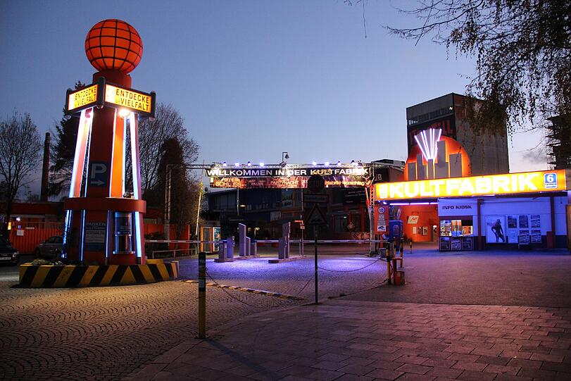 Nach der Silvesterparty wurde die Kultfabrik geschlossen.