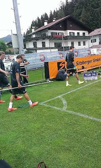 Schwitzen für die neue Saison: Die Löwen im Trainingslager in Kirchbichl.