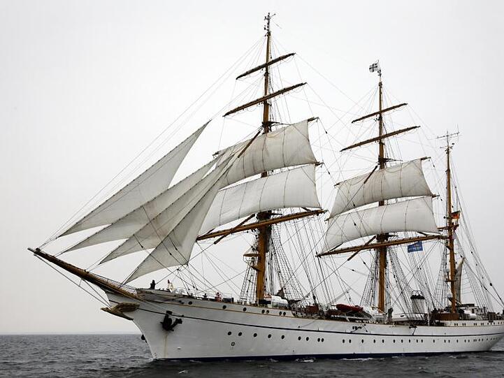 Die "Gorch Fock" wird seit Anfang 2016 von der Elsflether Werft saniert.