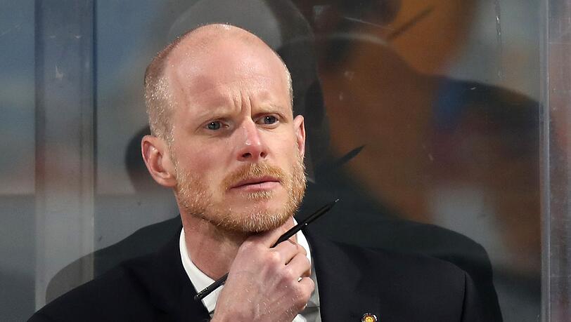 Eishockey-Bundestrainer Toni Söderholm testet mit der DEB-Auswahl am Samstag ein zweites Mal gegen die Schweiz.