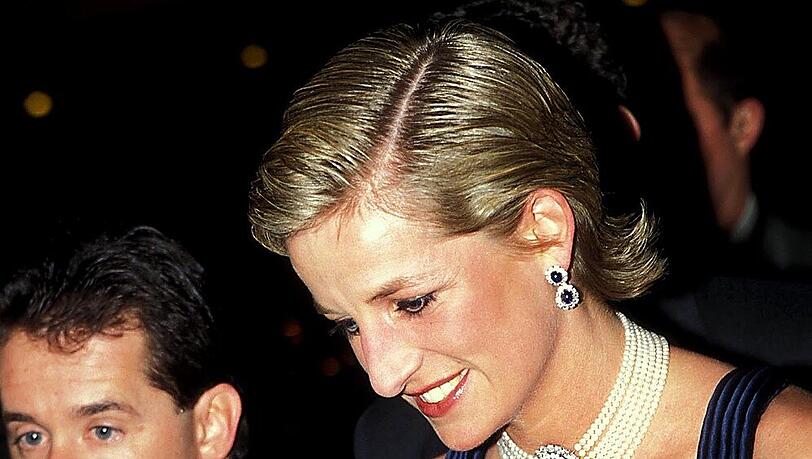 Prinzessin Diana bei einer Awardshow. Prinzessin Diana bei einer Awardshow.