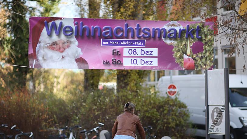 Weihnachtsmarkt am Hans-Mielich-Platz, Teil 2: Eine Elterninitiative will es hier schon vor dieser Veranstaltung festlich werden lassen.