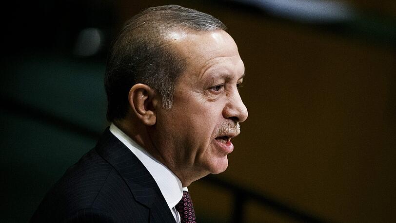 Der Ausnahmezustand in der Türkei wird um 90 Tage verlängert. Der Ausnahmezustand in der Türkei wird um 90 Tage verlängert.