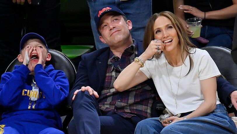 Sohn Samuel neben Papa Ben Affleck und Stiefmutter Jennifer Lopez.