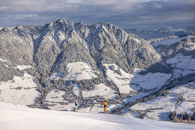Im Herzen der Kitzbüheler Alpen liegt das Ski Juwel Alpbachtal Wildschönau. Im Herzen der Kitzbüheler Alpen liegt das Ski Juwel Alpbachtal Wildschönau.