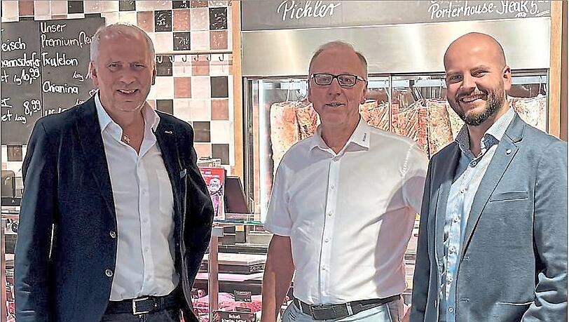 Kaufleute mit gro&szlig;en Pl&auml;nen (v.l.n.r.): Hans-J&uuml;rgen Honner, Stephan Stadler und Daniel Honner.