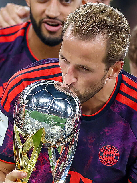 Europas bester Torj&auml;ger, Deutschlands Fu&szlig;baller des Jahres und bald auch Weltfu&szlig;baller? Beim FC Bayern dr&uuml;cken sie Harry Kane ganz fest die Daumen.