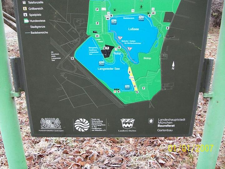 Die Einzäunung an der Langwieder Seenplatte verfällt.