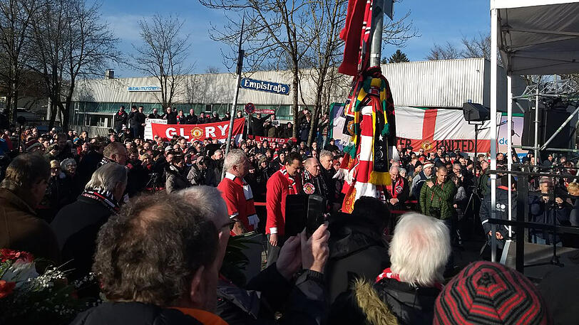 Weitere Bilder von der Gedenkveranstaltung am Manchesterplatz.