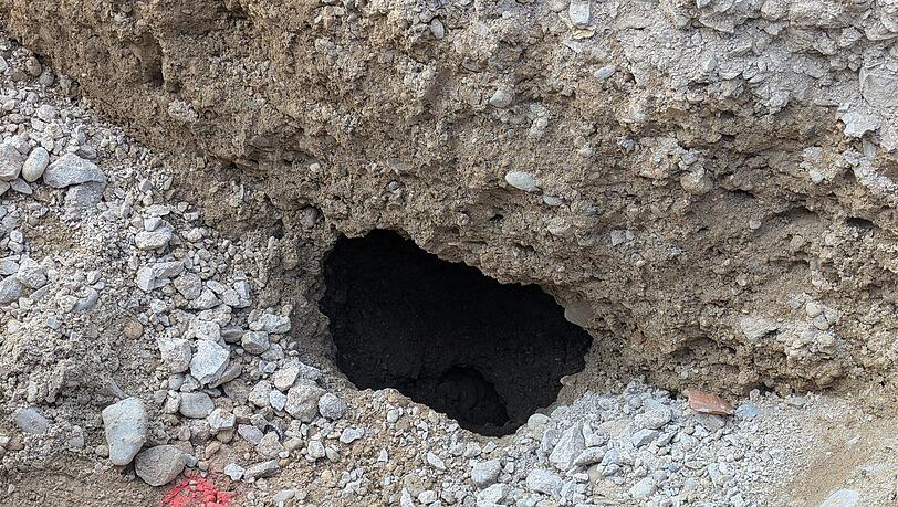 Die Tragfähigkeit des Bodens ist auch im Bereich der östlichen Gotthardstraße unzureichend. Die Tragfähigkeit des Bodens ist auch im Bereich der östlichen Gotthardstraße unzureichend.