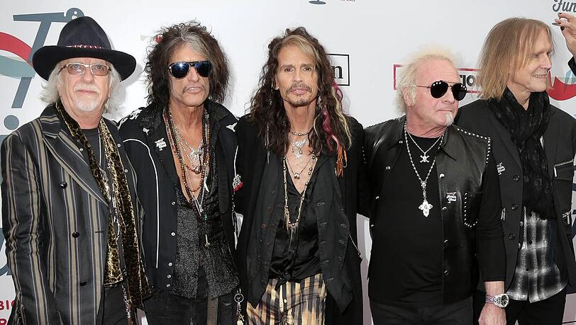 Aerosmith-Sänger Steven Tyler (Mitte) ist rückfällig geworden.