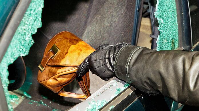 Nachdem die Anzeige bearbeitet worden war, wurde der 37-Jährige der Haftanstalt des Polizeipräsidiums München überstellt. (Symbolbild)