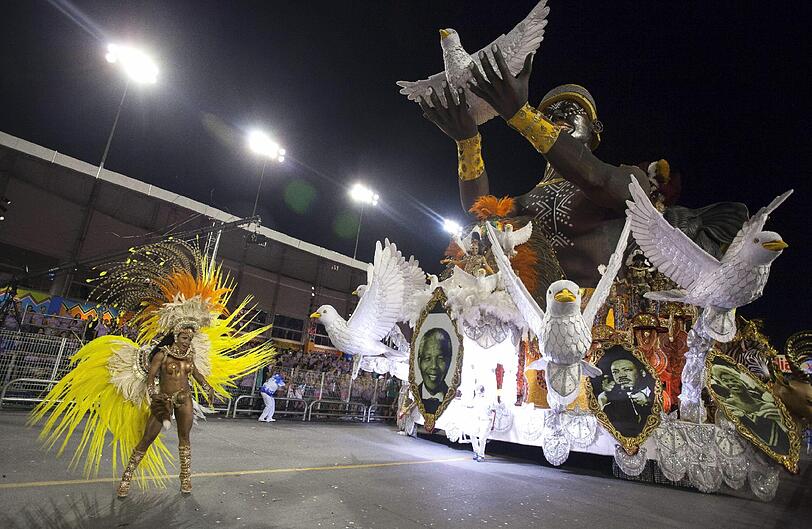 Bunt, sexy, fröhlich - Karneval in Brasilien
