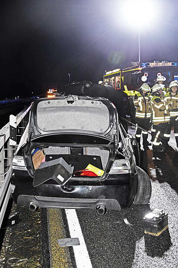 Die Bilder vom Unfallort auf der A99.