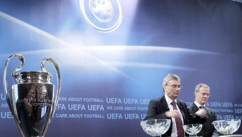 Wohin führt die Reise des FC Bayern in der Champions League? Donnerstag wird ausgelost. Wohin führt die Reise des FC Bayern in der Champions League? Donnerstag wird ausgelost.