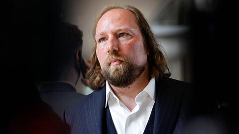 Anton Hofreiter:  Der Gr&uuml;nen-Politiker (56) ist geb&uuml;rtiger M&uuml;nchner und promovierter Biologe. Seit Dezember 2021 leitet er den Europa-Ausschuss im Bundestag.