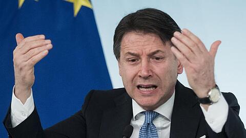 Italiens Ministerpräsident Giuseppe Conte Anfang März bei einer Pressekonferenz zur Ausbreitung des Coronavirus.