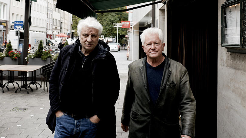 Udo Wachtveitl und Miroslav Nemec auf dem Weg zum Little London im Tal.