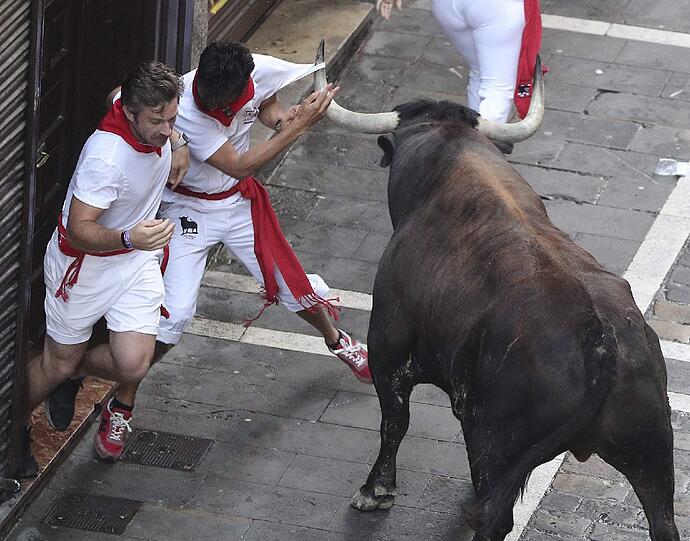 Die Bilder der Stierhatz in Pamplona zum Durchklicken.