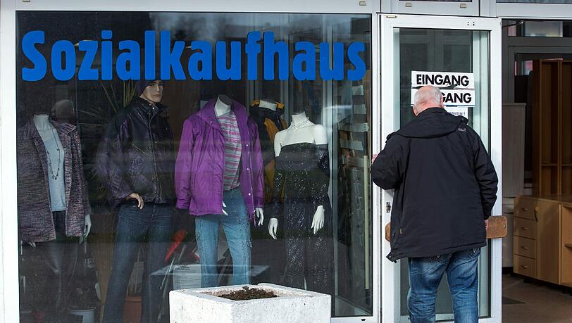 Laut einer Studie verfestigt sich das Armutsgefälle in Deutschland Laut einer Studie verfestigt sich das Armutsgefälle in Deutschland