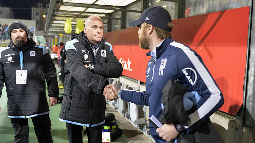 Unterschiedliche Meinungen beim TSV 1860: Oberlöwe Robert Reisinger (Mi.) und Trainer Daniel Bierofka.
