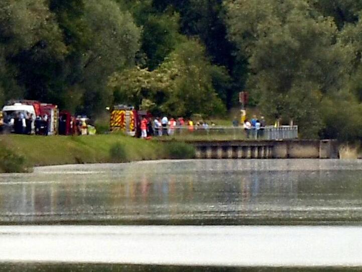 Auf dem Rhein im Elsass kam es zu einem tödlichen Unfall mit einem Schlauchboot.