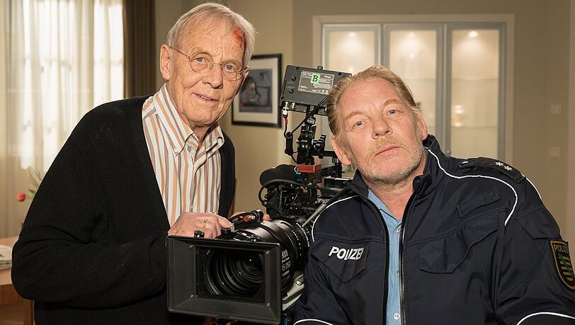 Rolf (l.) und Ben Becker sind in der Serie "In aller Freundschaft" erstmals gemeinsam vor der Kamera zu sehen. Rolf (l.) und Ben Becker sind in der Serie "In aller Freundschaft" erstmals gemeinsam vor der Kamera zu sehen.