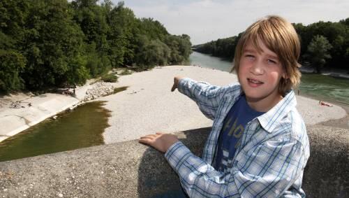Jeffrey Kirschenbaum am Oberföhringer Wehr: Dort fand er den Zündkopf.