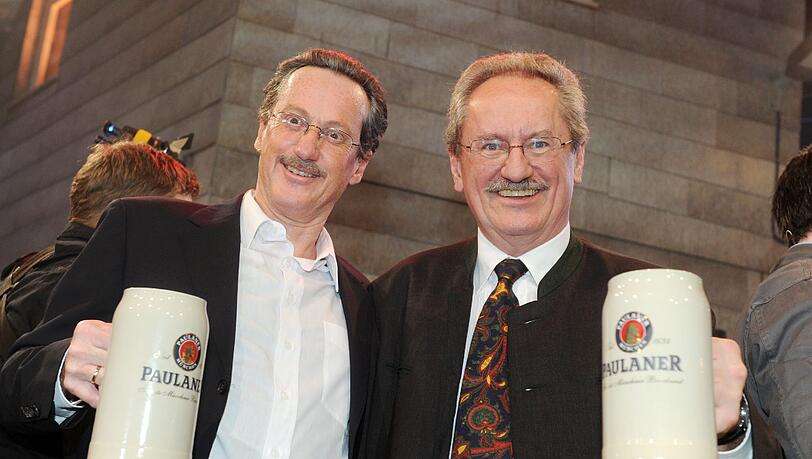 Das letzte Mal als Oberbürgermeister auf dem Nockherberg: Christian Ude (r) und der Schauspieler Uli Bauer. Das letzte Mal als Oberbürgermeister auf dem Nockherberg: Christian Ude (r) und der Schauspieler Uli Bauer.