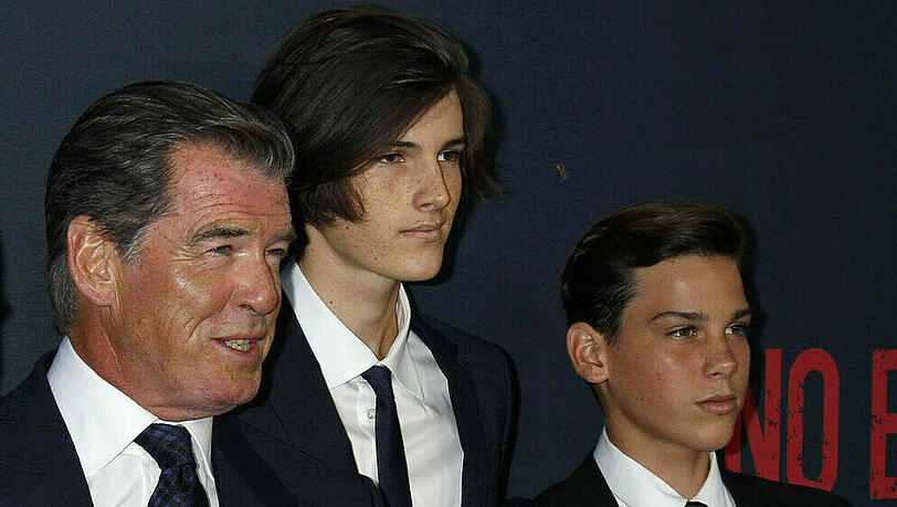 Pierce Brosnan und seine Söhne Dylan (Mitte) und Paris