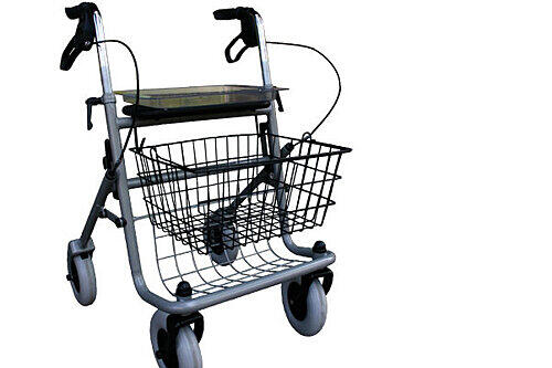 Fluchtgefährt des Exhibitionisten: ein Rollator