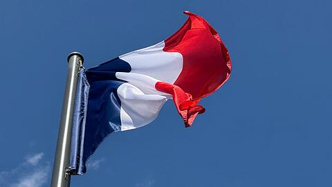 Mit der Regierungskrise in Frankreich droht der EZB die nächste Baustelle. (Symbolbild)