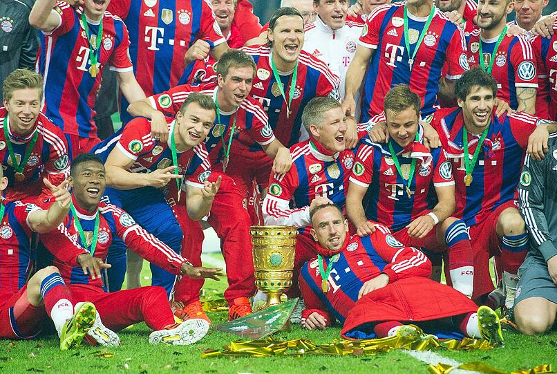 Die Bayern feiern den DFB-Pokalsieg 2014 nach einem 2:0-Sieg nach Verlängerung.
