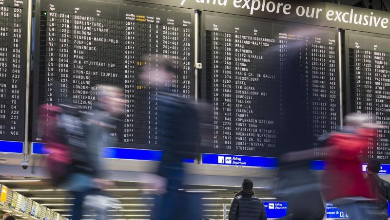 Deutschlands größter Flughafen in Frankfurt am Main verzeichnet sinkende Passagierzahlen. Deutschlands größter Flughafen in Frankfurt am Main verzeichnet sinkende Passagierzahlen.