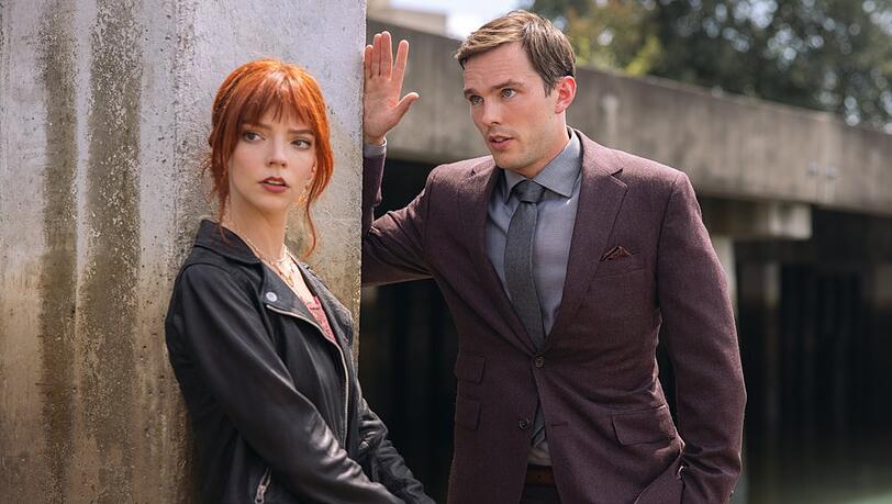 Anya Taylor-Joy und Nicholas Hoult spielen in "The Menu" ein Paar.