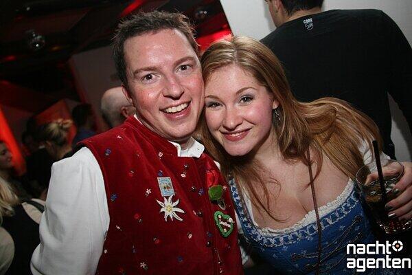 Dienstags Clubbing im 8seasons (Dienstag 06.12.2012)Noch mehr Fotos sehen sie unter: www.nachtagenten.de.