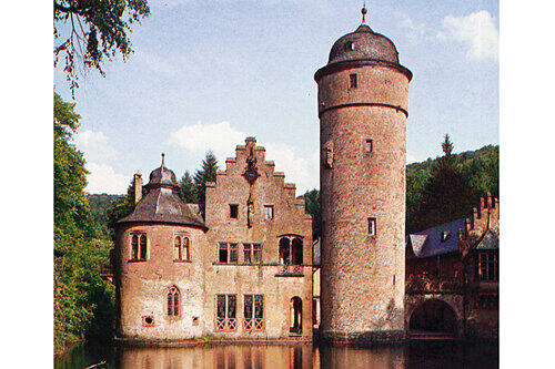 Romantisch, idyllisch &ndash; und jetzt Schauplatz eines Mordes: das Wasserschloss im unterfränkischen Mespelbrunn.