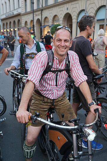 Tausende Münchner waren bei der sechsten Münchner Radlnacht dabei. Die Bilder.