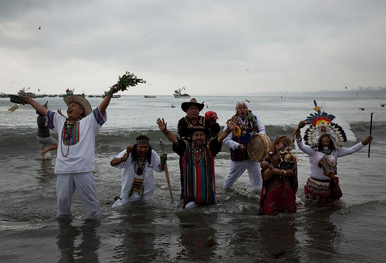 Mittelamerikanische Staaten organisierten an Maya-Stätten Feste, auf denen es traditioneller zuging.