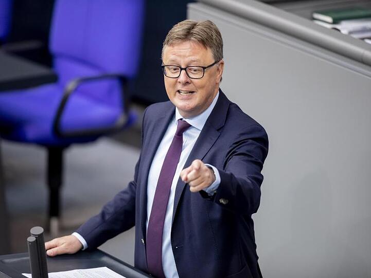 Parlamentarische Geschäftsführer der Unionsfraktion: Michael Grosse-Brömer (CDU).
